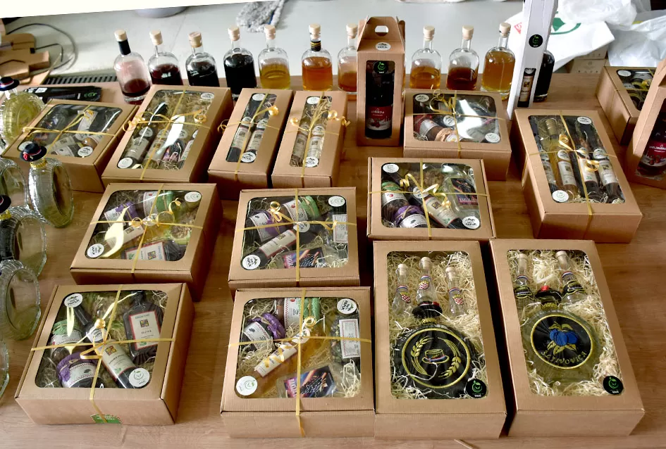 Lokalna suradnja za blagdanski hit: Proizvodi OPG-ova Zelenika i Solić s oznakom ʼ100 posto Papukʼ osvajaju tržište