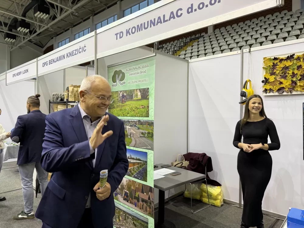 [FOTO] Otvoren 28. Katarinski sajam na Vijušu – Slavonski Brod ponovo središte obrtništva i tradicije