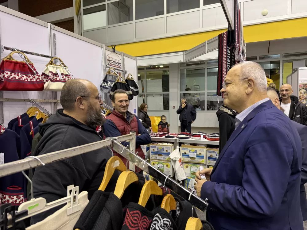 [FOTO] Otvoren 28. Katarinski sajam na Vijušu – Slavonski Brod ponovo središte obrtništva i tradicije