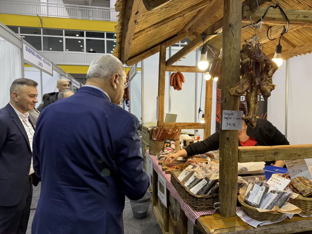 [FOTO] Otvoren 28. Katarinski sajam na Vijušu – Slavonski Brod ponovo središte obrtništva i tradicije