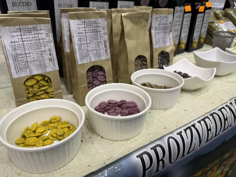 [FOTO] Otvoren 28. Katarinski sajam na Vijušu – Slavonski Brod ponovo središte obrtništva i tradicije