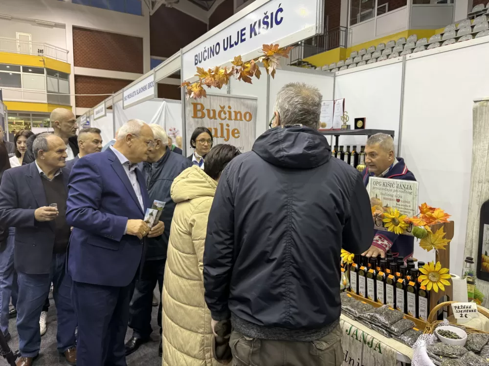 [FOTO] Otvoren 28. Katarinski sajam na Vijušu – Slavonski Brod ponovo središte obrtništva i tradicije