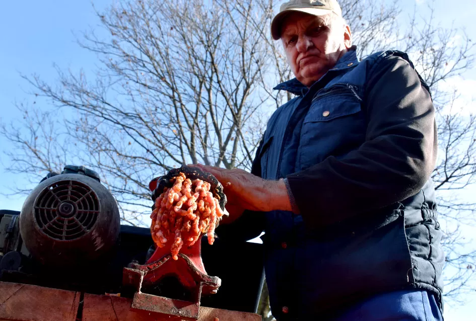 Solidarnost i prijateljstvo izvan pozornice: Veterani KUD-a ʼIvan Goran Kovačićʼ iz Velike i dalje povezani