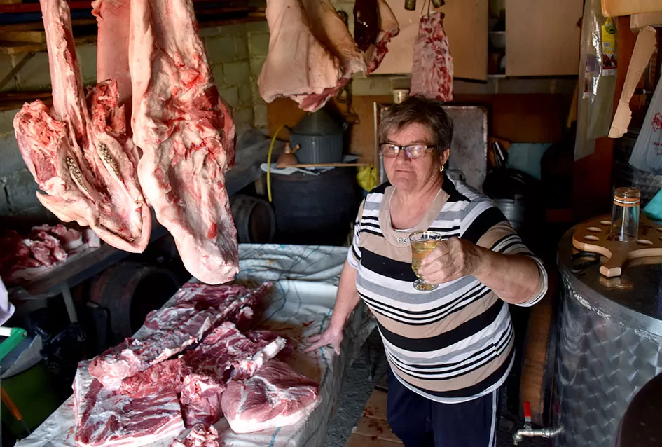 Solidarnost i prijateljstvo izvan pozornice: Veterani KUD-a ʼIvan Goran Kovačićʼ iz Velike i dalje povezani