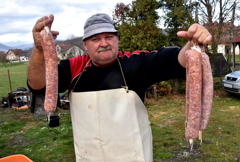 Solidarnost i prijateljstvo izvan pozornice: Veterani KUD-a ʼIvan Goran Kovačićʼ iz Velike i dalje povezani
