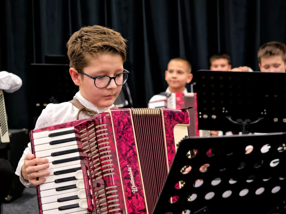 Harmonikaški sjaj u Slavonskom Brodu: uspješno održan međunarodni festival