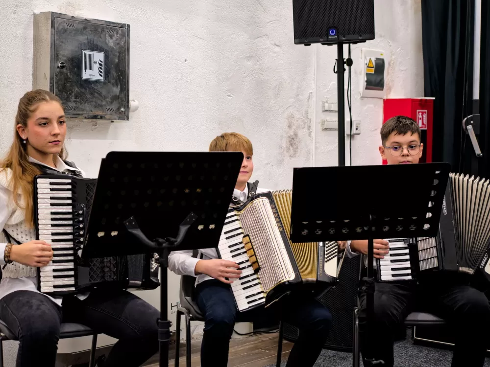 Harmonikaški sjaj u Slavonskom Brodu: uspješno održan međunarodni festival