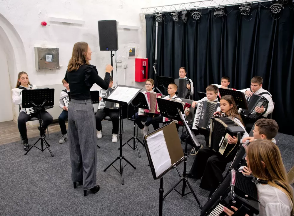 Harmonikaški sjaj u Slavonskom Brodu: uspješno održan međunarodni festival