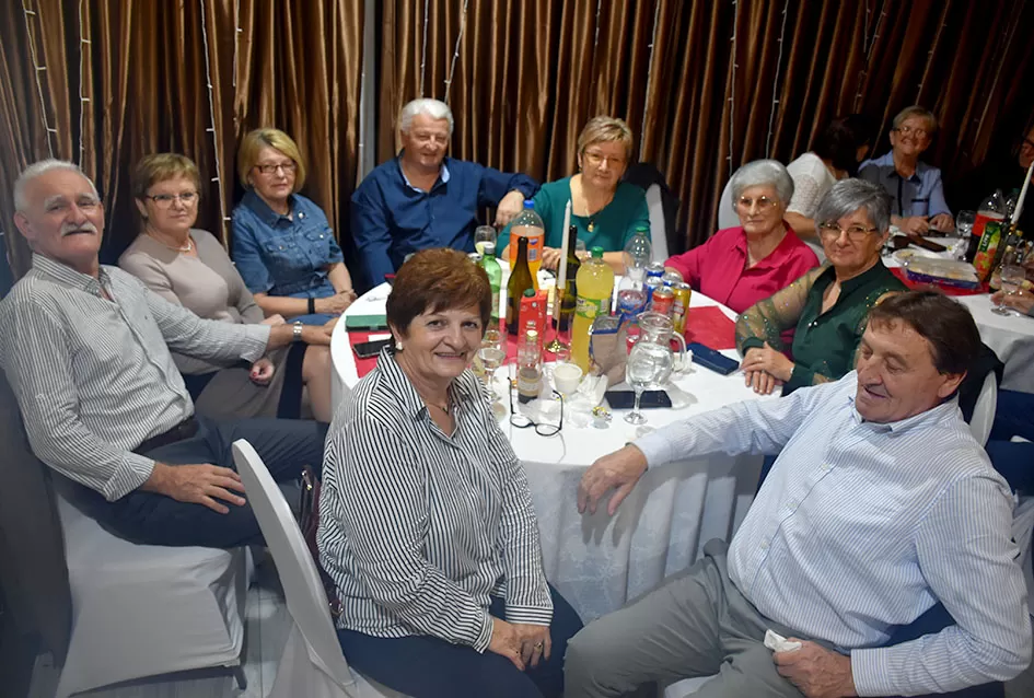 Plesali do zore u dupkom punoj dvorani Luki uz grupu Gold