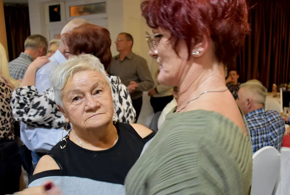 Plesali do zore u dupkom punoj dvorani Luki uz grupu Gold