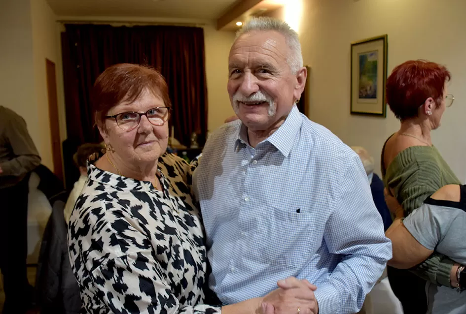 Plesali do zore u dupkom punoj dvorani Luki uz grupu Gold