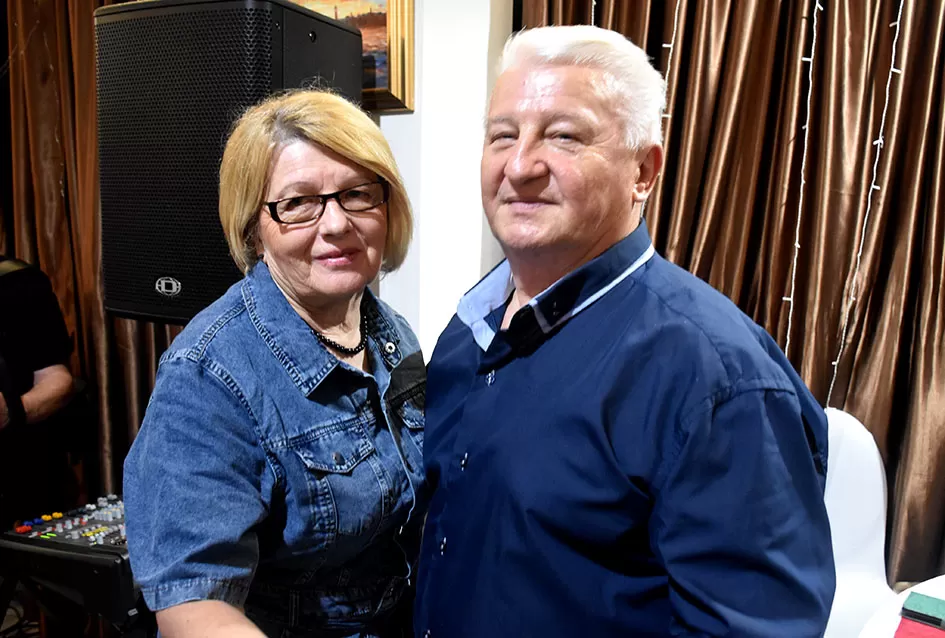 Plesali do zore u dupkom punoj dvorani Luki uz grupu Gold