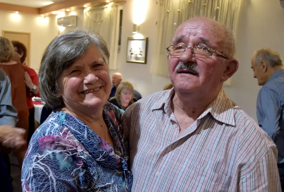 Plesali do zore u dupkom punoj dvorani Luki uz grupu Gold