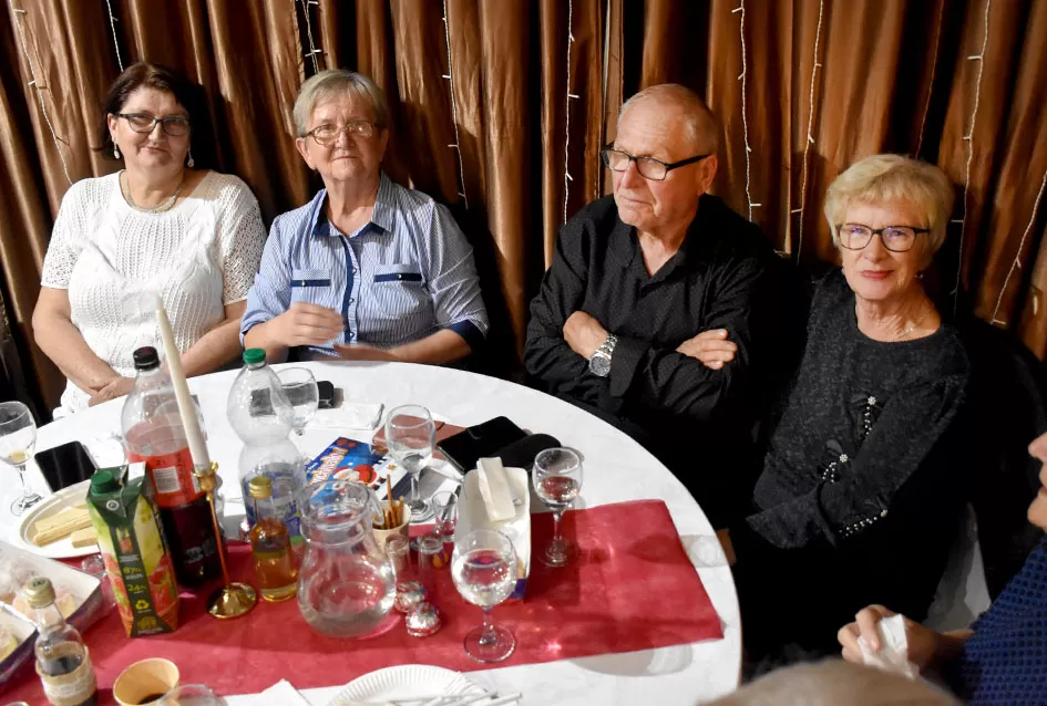 Plesali do zore u dupkom punoj dvorani Luki uz grupu Gold