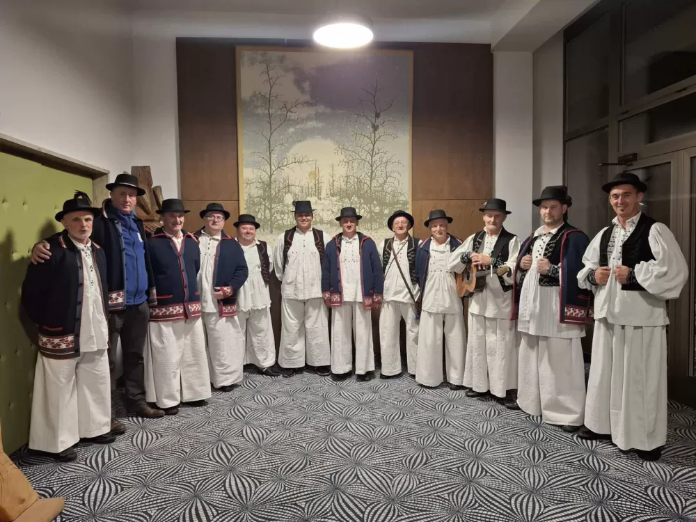 Zasjali na državnoj smotri: Jakšić i Biškupci oduševili izvornom pučkom pjesmom