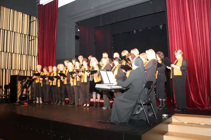 Glazbena svečanost u Pleternici: Župni zborovi oduševili publiku