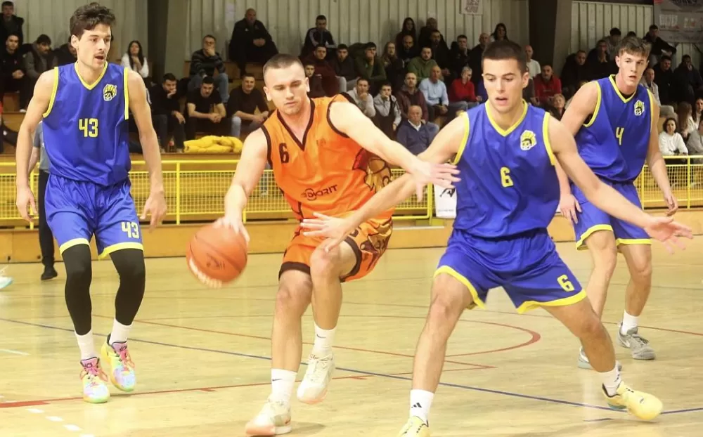 SB Online | Košarkaši Marsonije i dalje bez pobjede; izgubili i od Novog Zagreba