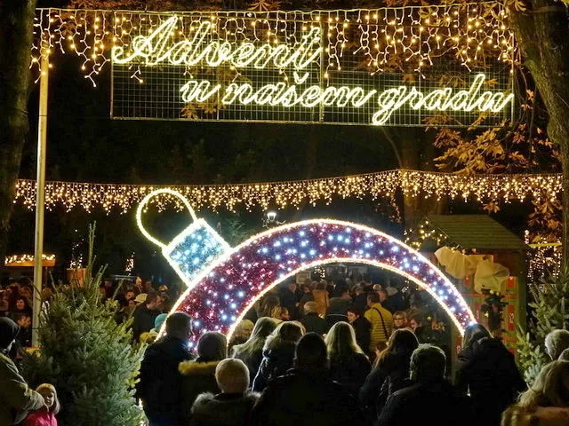 SB Online | GRAD NOVA GRADIŠKA – ADVENT U NAŠEM GRADU: Sve je spremno za čarobnu zimsku bajku u gradskom parku