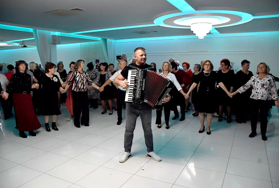 Katarinska zabava sa darivanjem imenjakinja i blizu 300 sudionika