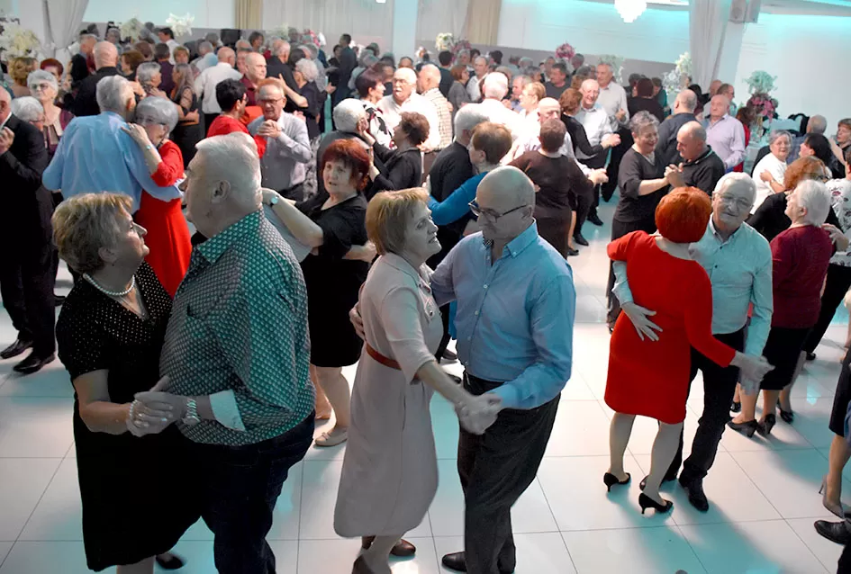 Katarinska zabava sa darivanjem imenjakinja i blizu 300 sudionika