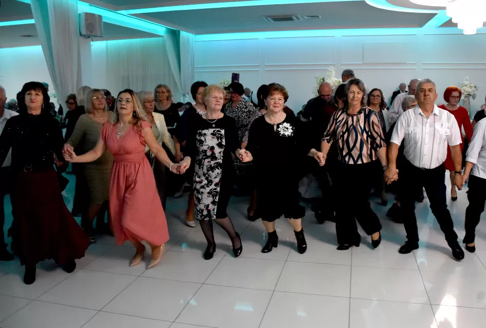 Katarinska zabava sa darivanjem imenjakinja i blizu 300 sudionika