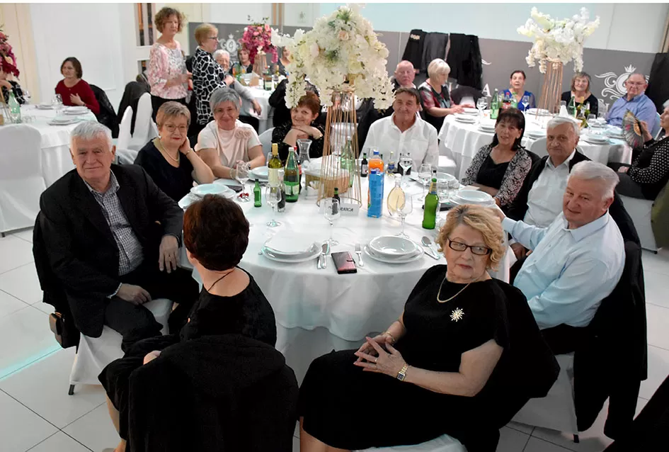 Katarinska zabava sa darivanjem imenjakinja i blizu 300 sudionika