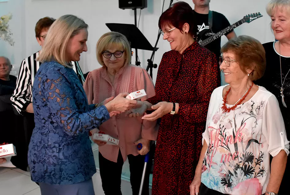 Katarinska zabava sa darivanjem imenjakinja i blizu 300 sudionika