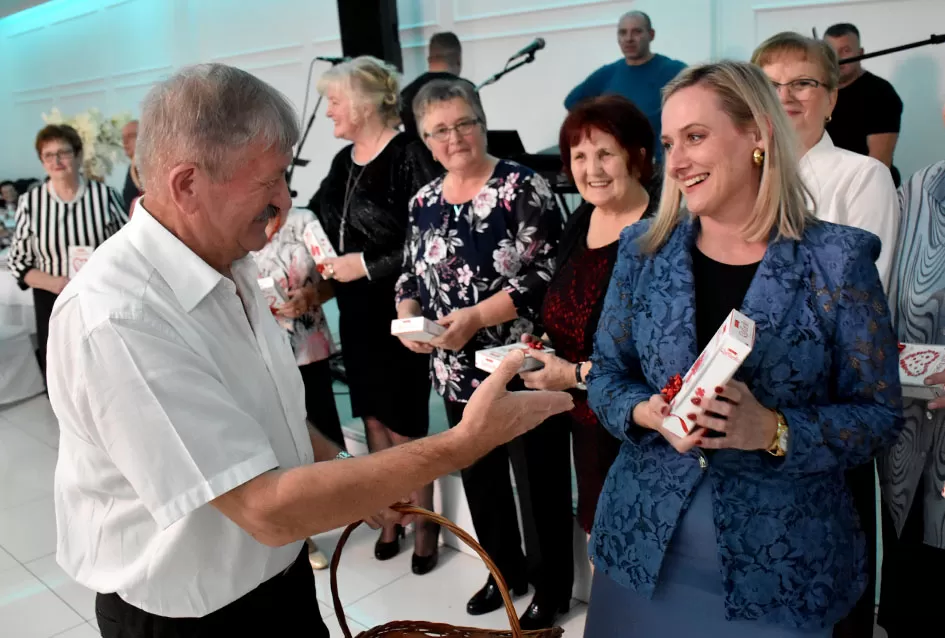 Katarinska zabava sa darivanjem imenjakinja i blizu 300 sudionika