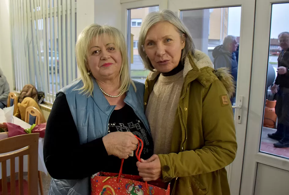 Veselo Martinje kod Anke i Branka Šutala: Bauer krstio mošt, Hodak novi kum