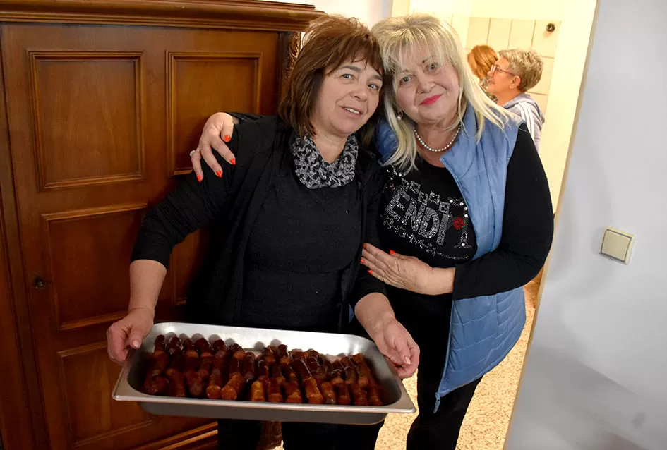 Veselo Martinje kod Anke i Branka Šutala: Bauer krstio mošt, Hodak novi kum