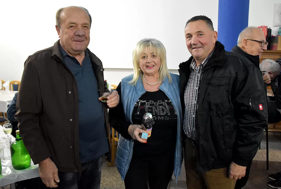 Veselo Martinje kod Anke i Branka Šutala: Bauer krstio mošt, Hodak novi kum