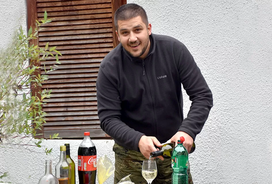 Bosanska duša i slavonska tradicija: Kolinje u Požegi spojilo prognanike i starosjedioce u proslavi zajedništva