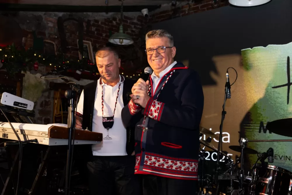 Kutjevačka tradicija osvojila Podgoricu: Martinje privuklo više od 500 gostiju