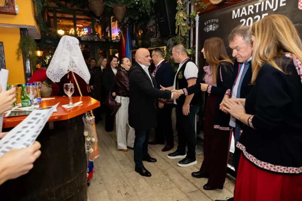Kutjevačka tradicija osvojila Podgoricu: Martinje privuklo više od 500 gostiju
