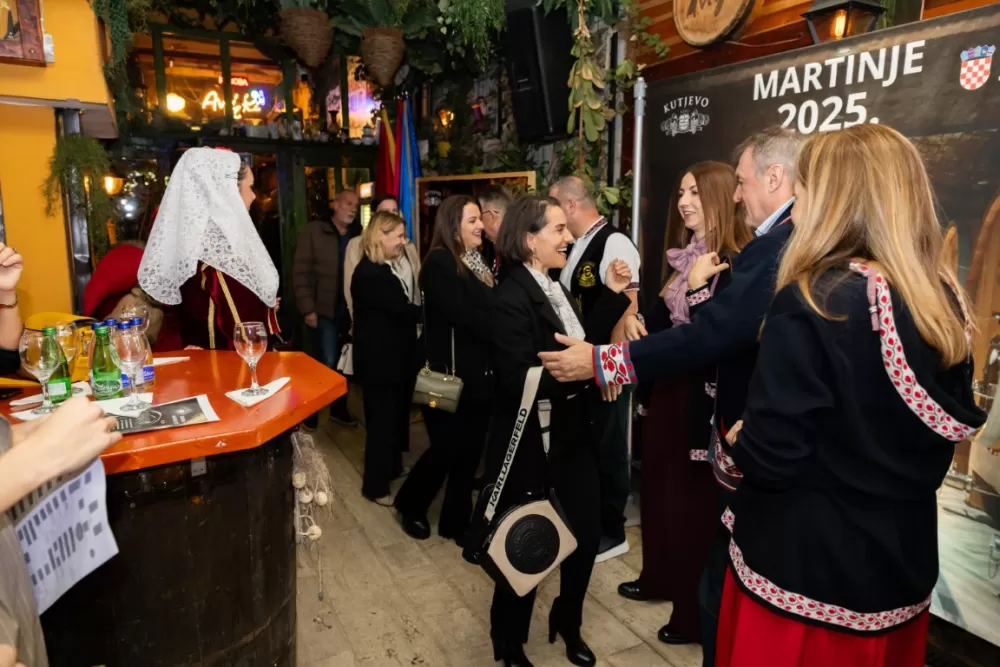Kutjevačka tradicija osvojila Podgoricu: Martinje privuklo više od 500 gostiju