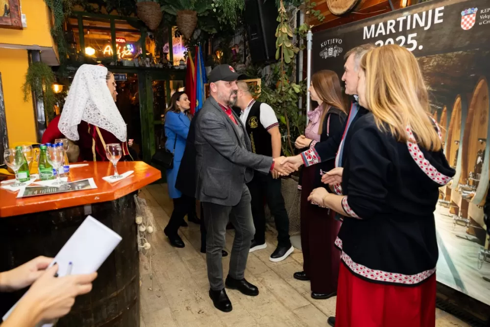 Kutjevačka tradicija osvojila Podgoricu: Martinje privuklo više od 500 gostiju