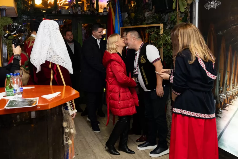 Kutjevačka tradicija osvojila Podgoricu: Martinje privuklo više od 500 gostiju