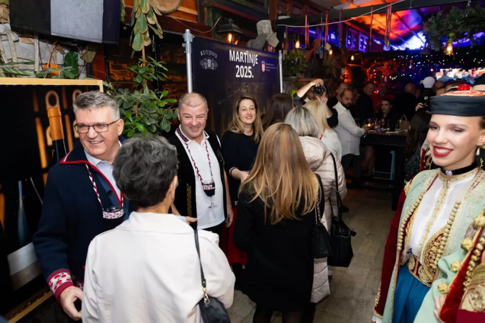 Kutjevačka tradicija osvojila Podgoricu: Martinje privuklo više od 500 gostiju