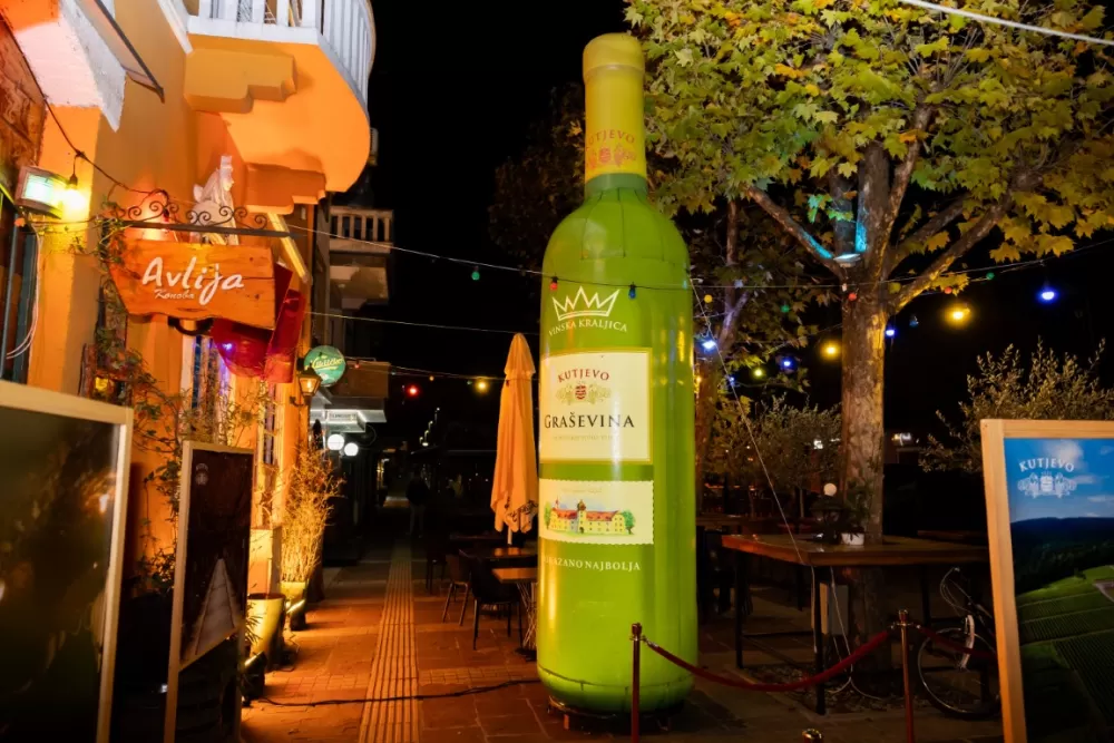 Kutjevačka tradicija osvojila Podgoricu: Martinje privuklo više od 500 gostiju