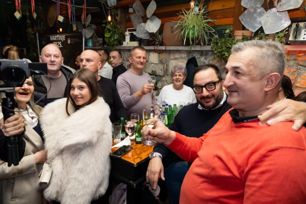 Kutjevačka tradicija osvojila Podgoricu: Martinje privuklo više od 500 gostiju