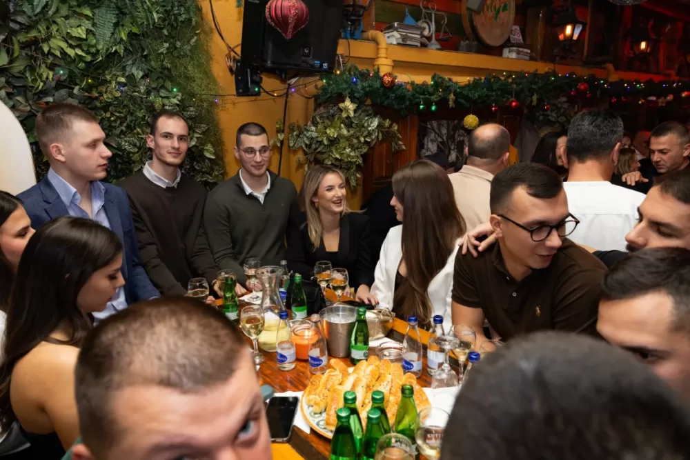 Kutjevačka tradicija osvojila Podgoricu: Martinje privuklo više od 500 gostiju