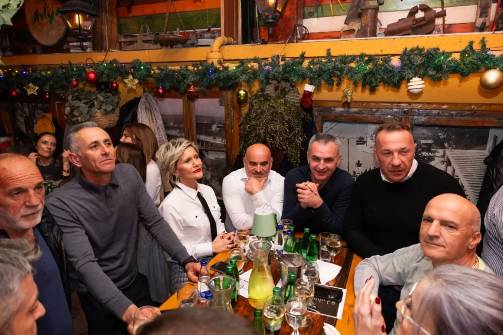 Kutjevačka tradicija osvojila Podgoricu: Martinje privuklo više od 500 gostiju