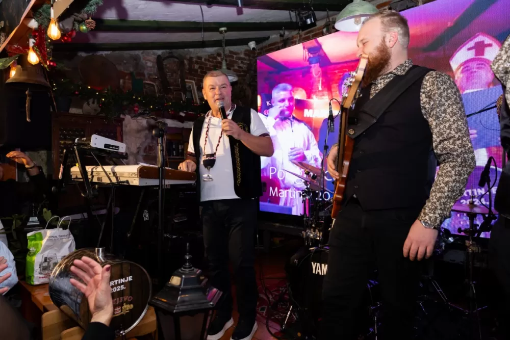 Kutjevačka tradicija osvojila Podgoricu: Martinje privuklo više od 500 gostiju