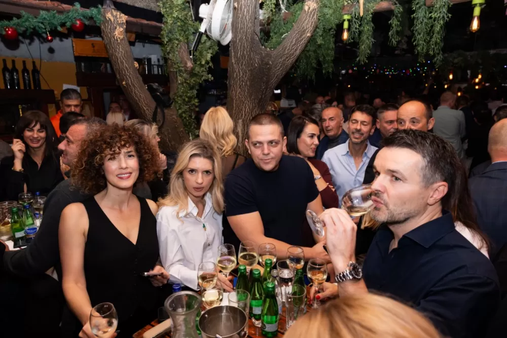 Kutjevačka tradicija osvojila Podgoricu: Martinje privuklo više od 500 gostiju