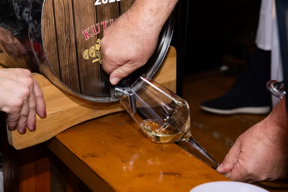 Kutjevačka tradicija osvojila Podgoricu: Martinje privuklo više od 500 gostiju