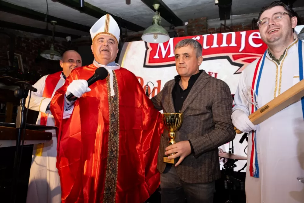 Kutjevačka tradicija osvojila Podgoricu: Martinje privuklo više od 500 gostiju