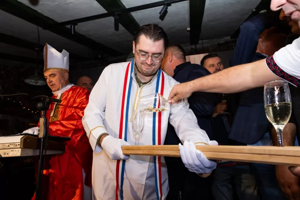 Kutjevačka tradicija osvojila Podgoricu: Martinje privuklo više od 500 gostiju