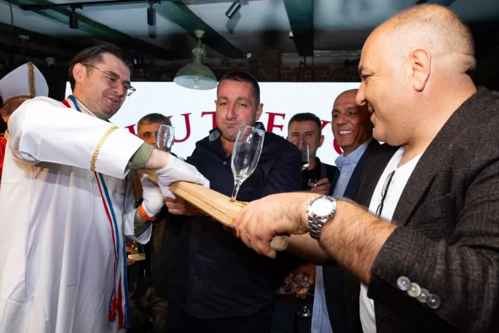 Kutjevačka tradicija osvojila Podgoricu: Martinje privuklo više od 500 gostiju