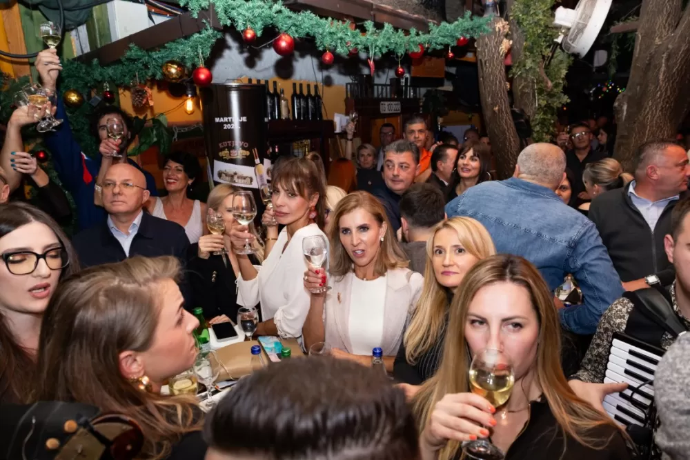 Kutjevačka tradicija osvojila Podgoricu: Martinje privuklo više od 500 gostiju
