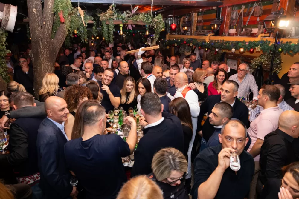 Kutjevačka tradicija osvojila Podgoricu: Martinje privuklo više od 500 gostiju